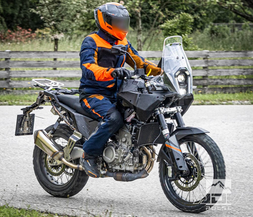Mystery KTM mid-sized adventure bike spied testing