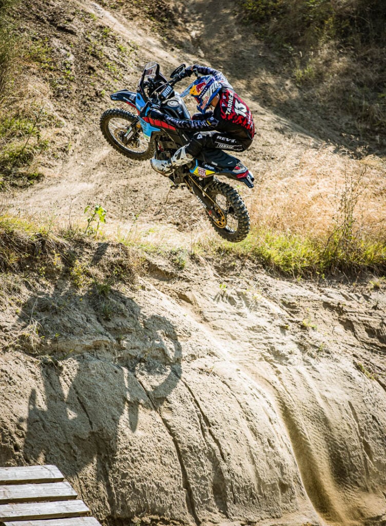 Pol Tarres Conquers All Big Bikes At Romaniacs Aboard Tenere 700