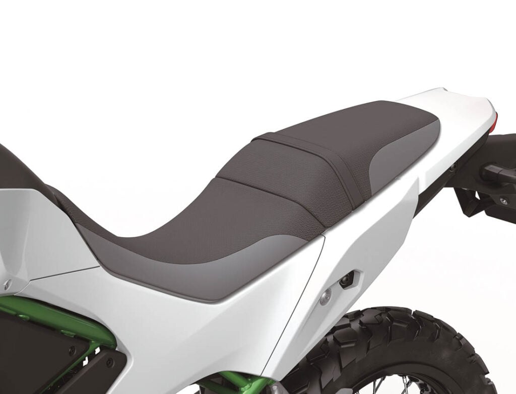 2026 Kawasaki KLE500 adventure motorcycle specs