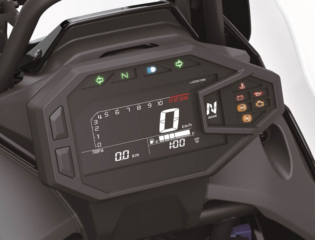 2026 Kawasaki KLE500 adventure motorcycle specs