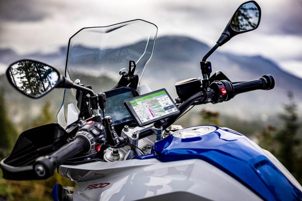 Garmin Debuts 'Zumo XT3' With New Ride-Data Tools & 2 Screen Sizes