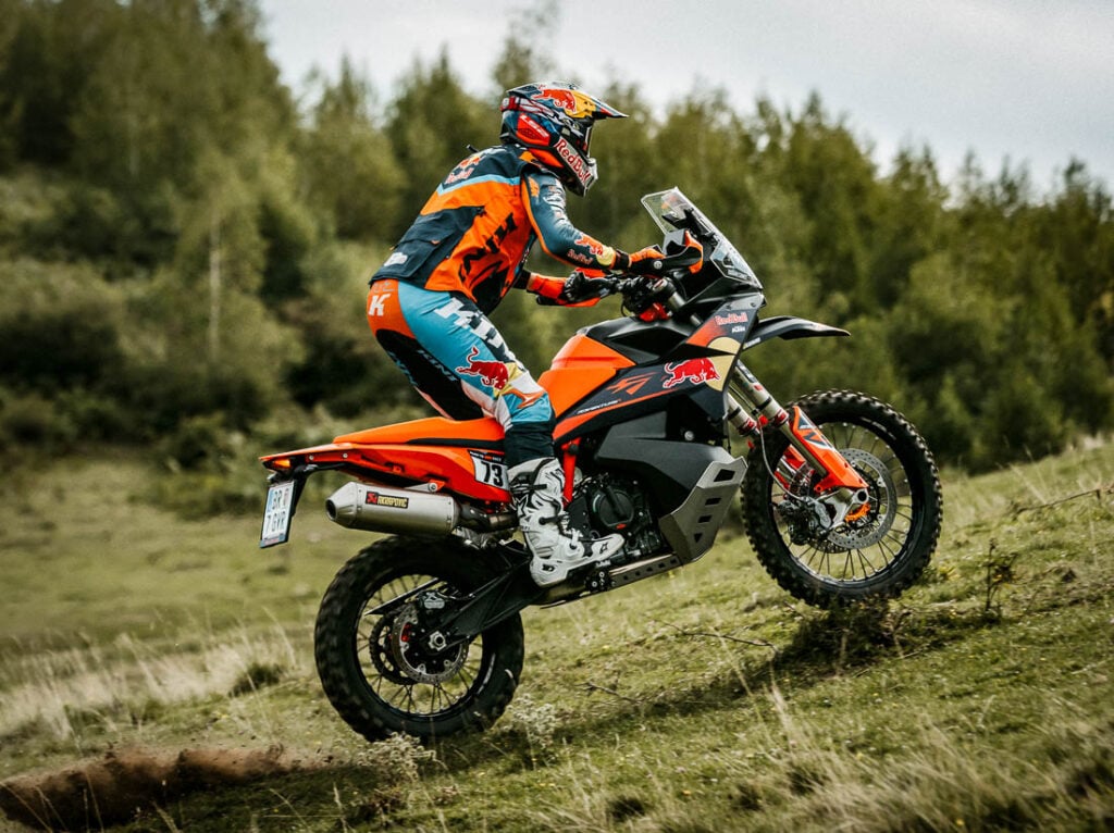 2027 KTM 890 Adventure R Rally