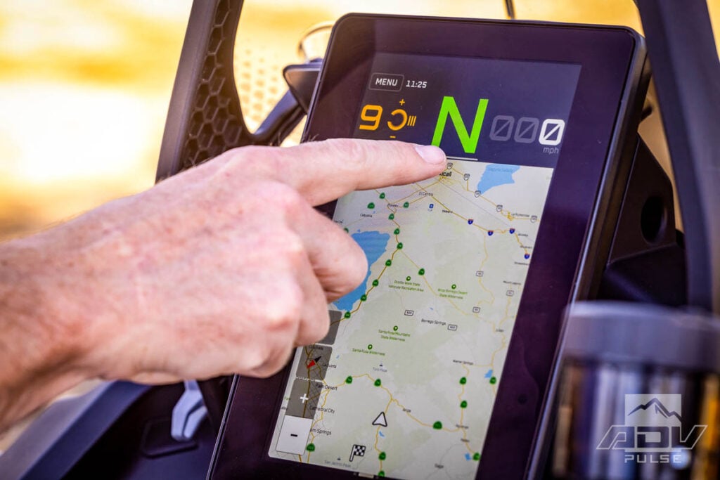 2026 KTM 1390 Super Adventure R off-line maps.