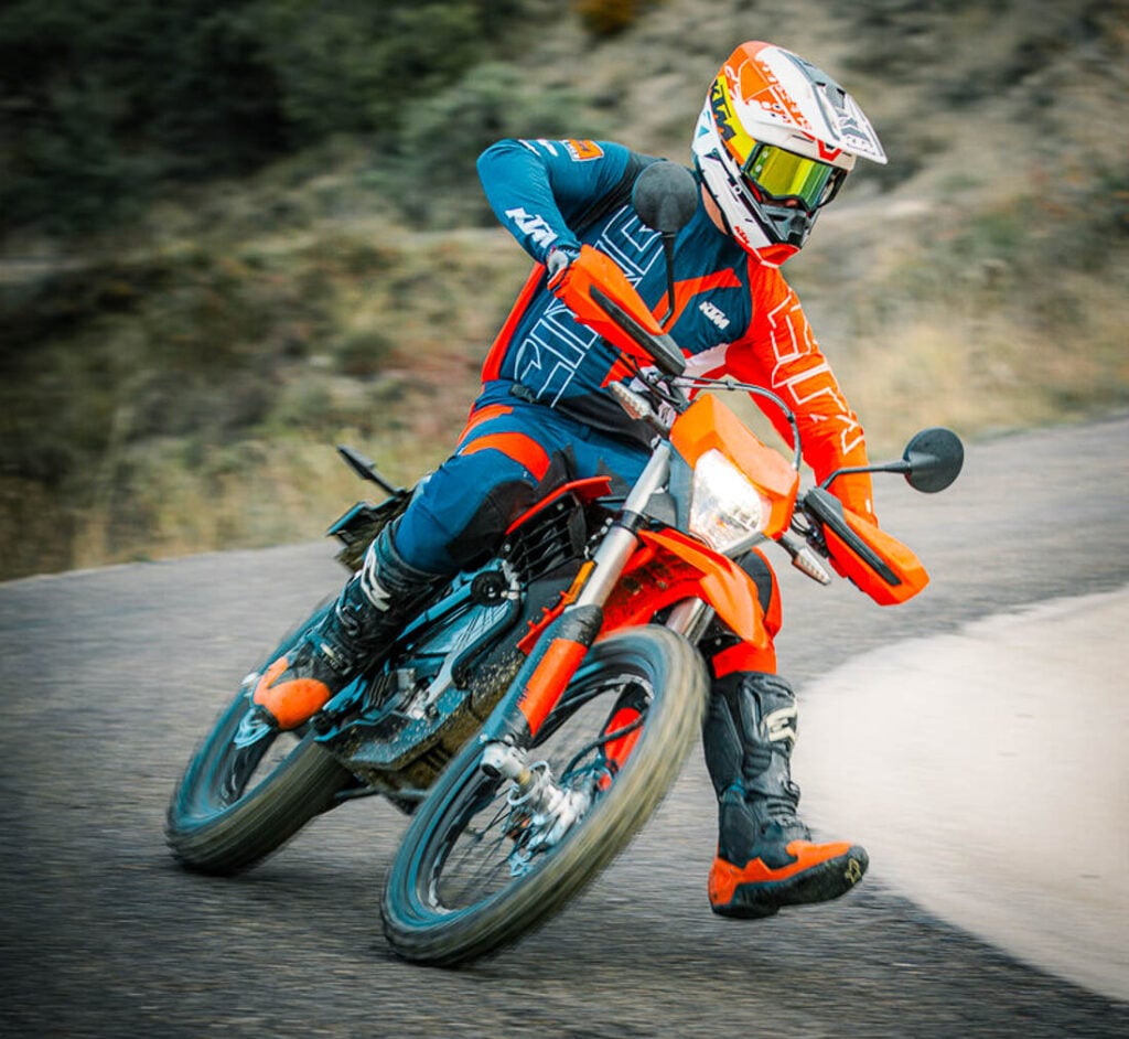 20207-ktm-freeride-e-electric-dual-sport-motorcycle