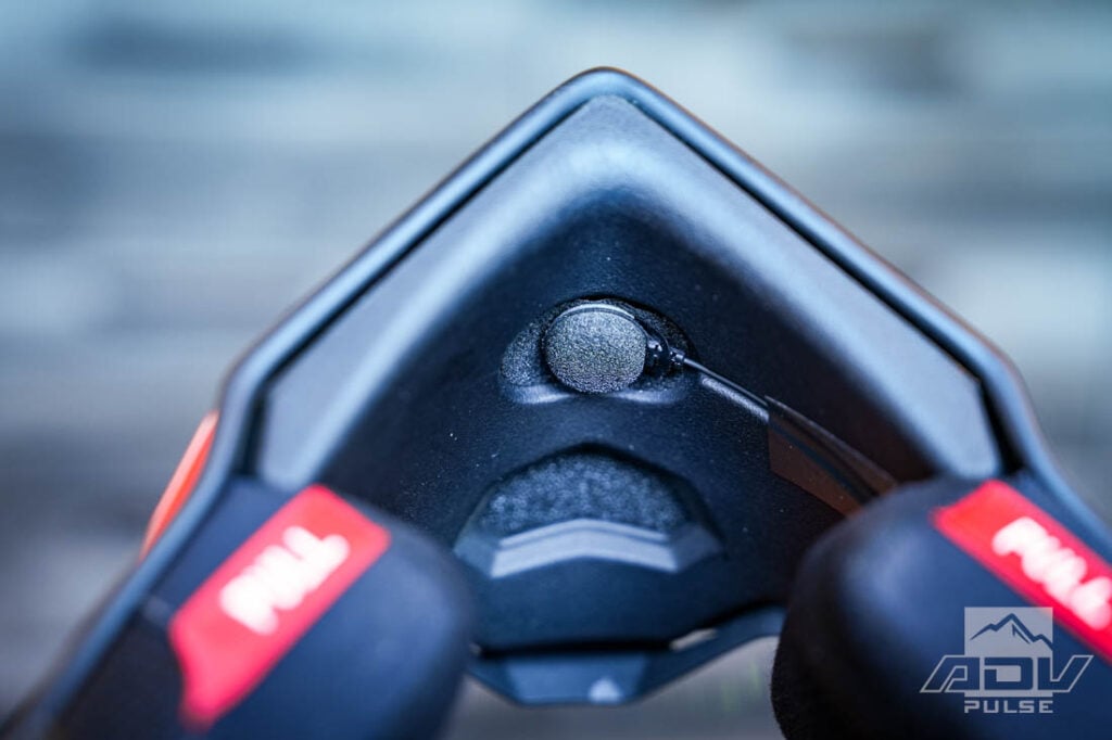 Airoh Commander 2 with AWC4 Bluetooth intercom system