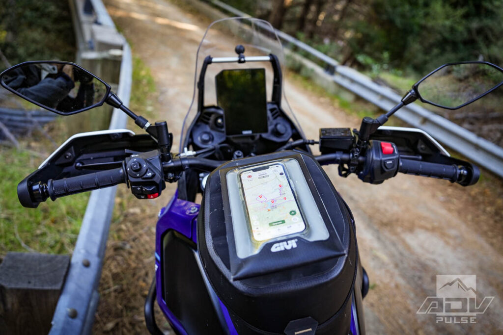 GIVI GRT728 Tank Bag Phone Holder