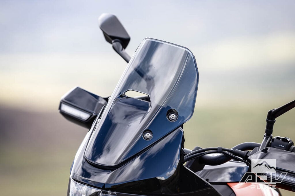 Norton Atlas adjustable windscreen