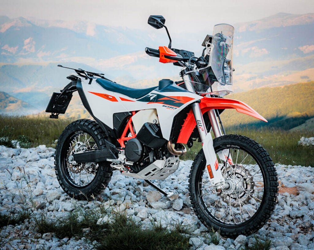 KTM 690 Rally specs