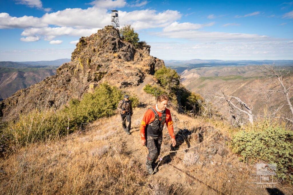 Hiking to Trumbull Peak lookout