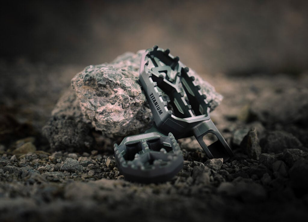 Akrapovic Titanium Adventure Footpegs