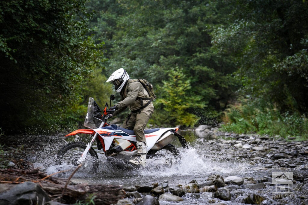 KTM 690 Rally dirt test
